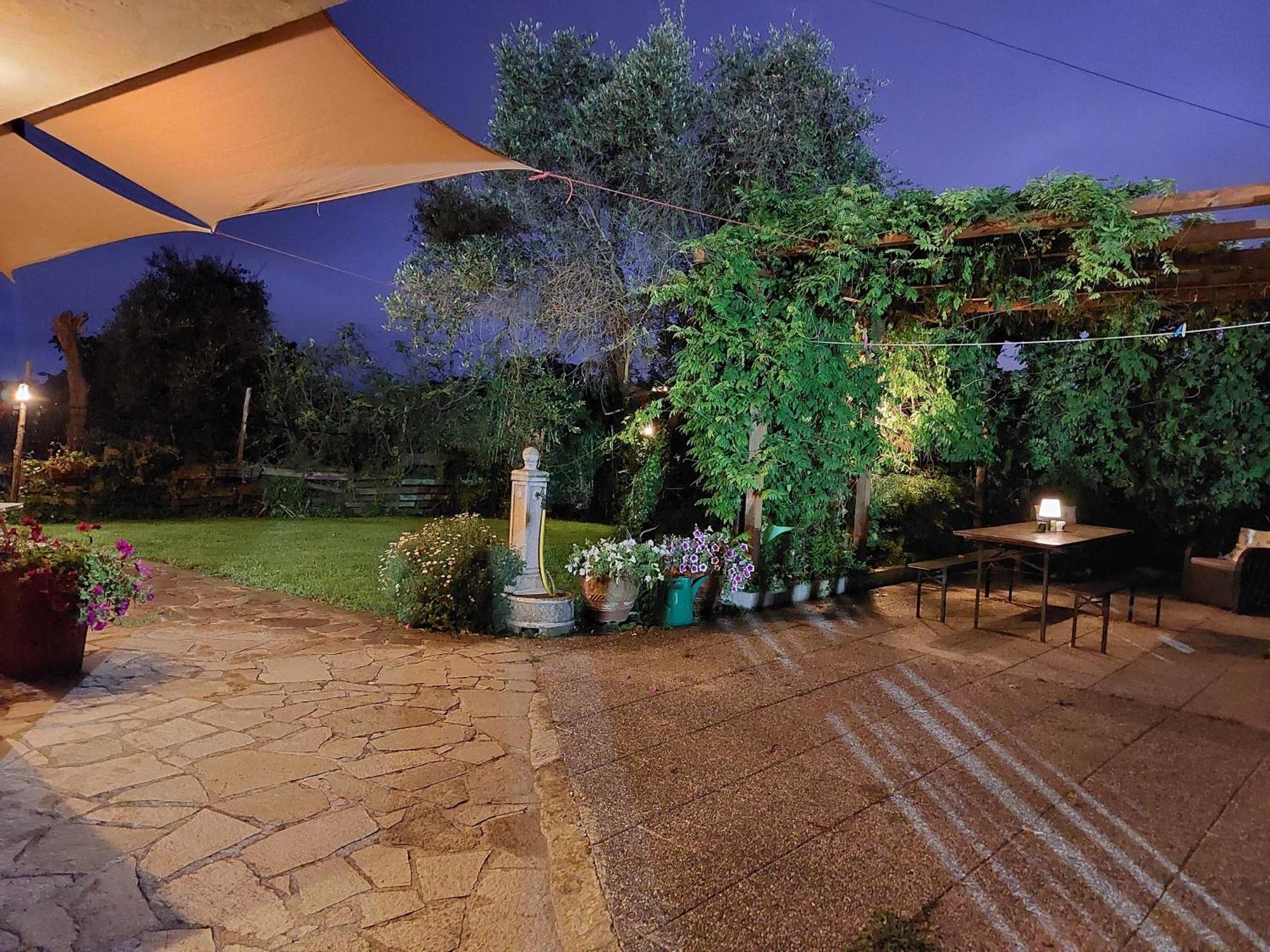 Il Giardino Del Nespolo Hotell Arcola Exteriör bild