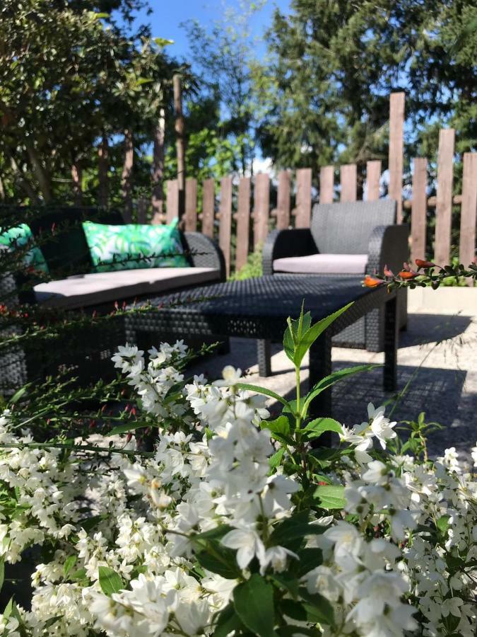 Il Giardino Del Nespolo Hotell Arcola Exteriör bild