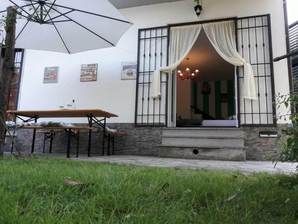 Il Giardino Del Nespolo Hotell Arcola Exteriör bild